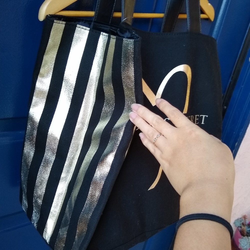 Victoria's Secret | large black & gold tote - Picture 5 of 5